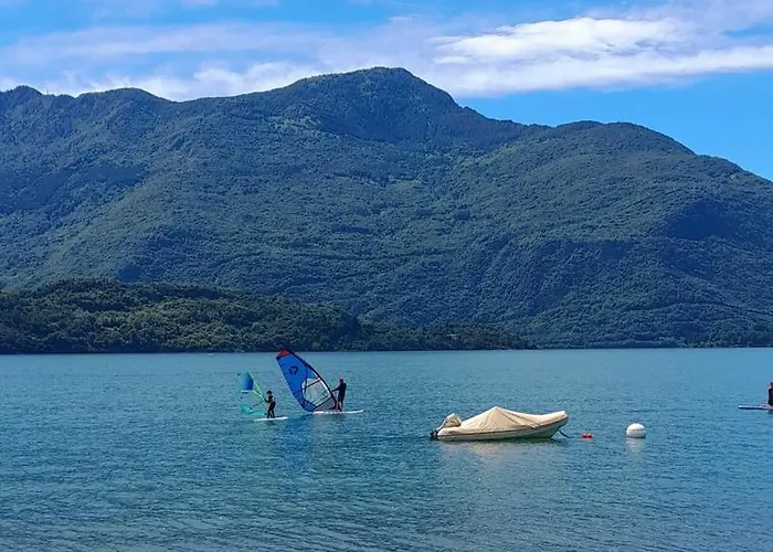Porto Vecchio - Charming Lakefront In The Heart Of アパート *