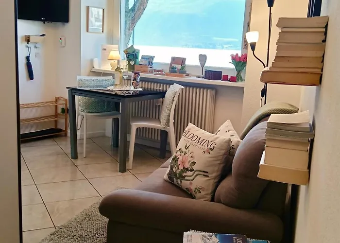 アパート Porto Vecchio - Charming Lakefront In The Heart Of